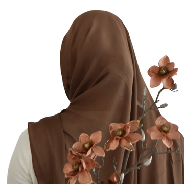 4 Essential Hijab Styling Tips for UAE’s Climate
